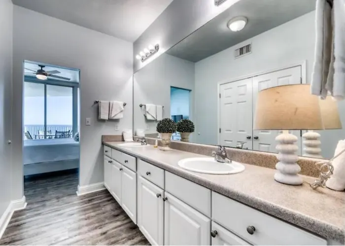 Lighthouse 1115 On The 3br 3ba Holiday home Gulf Shores