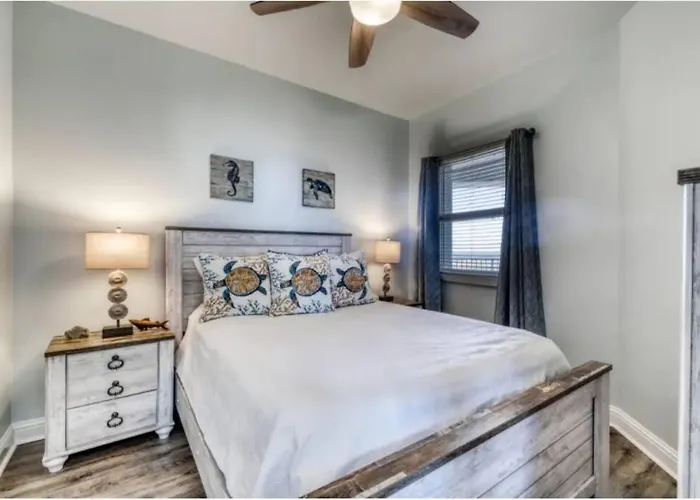 Lighthouse 1115 On The 3br 3ba * Gulf Shores